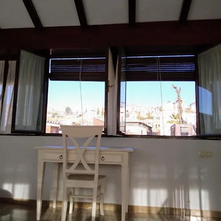 Mirador San Jeronimo-catedral Apartment Granada
